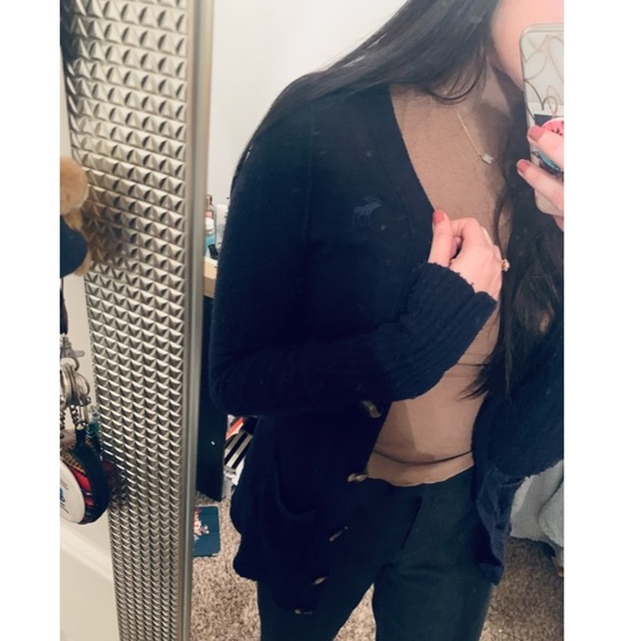 🔥4 for $30 Abercrombie & Fitch Cardigan Sweater - Picture 2 of 9